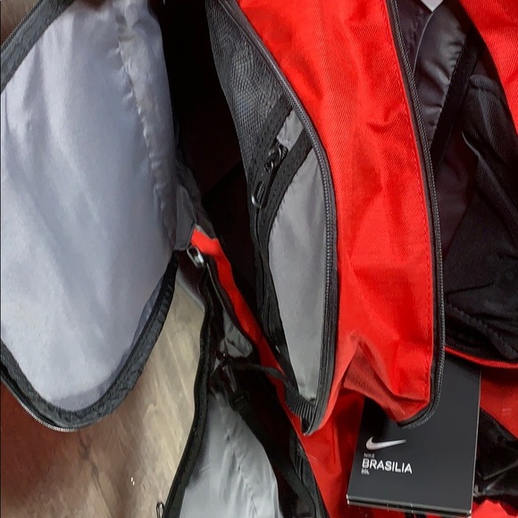 ❤️ Nike Brasilia 30L Backpack red/black/white - Picture 8 of 8